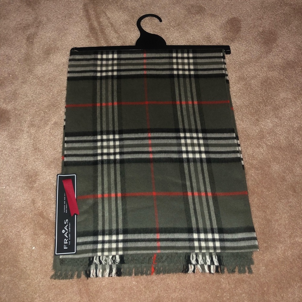V. FRAAS Plaid Scarf NWT